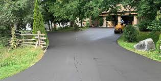 Best Asphalt Driveway Installation  in Dayton, VA